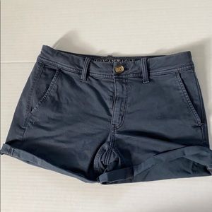 American Eagle KHAKI MIDI SHORT